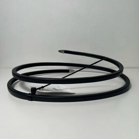 Bottega Veneta Coiled Snake Wrap Around Leather Silver Belt  display picture 2